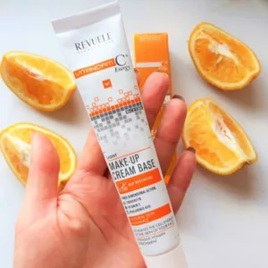 REVUELE-VITANORM-C+ENERGY-Light-Make-up-Base
