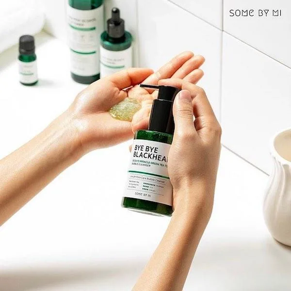 شوینده حبابی چای سبز سام بای می پاک کننده جوش سر سیاه و سفید حاوی چای سبز (کد0244)