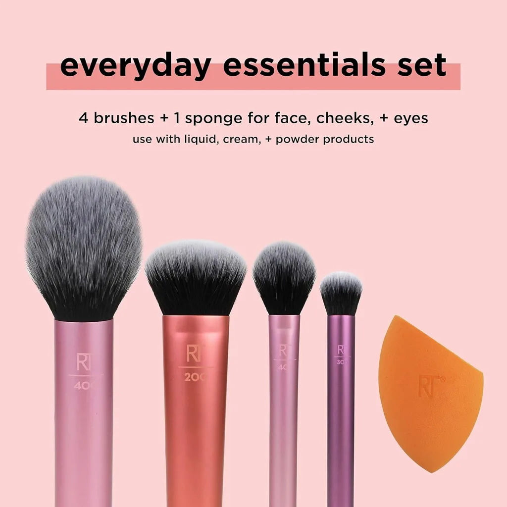 ست 6 تیکه براش آرایشی ریل تکنیک همراه با دو عدد پد(اسفنج) کد 1997