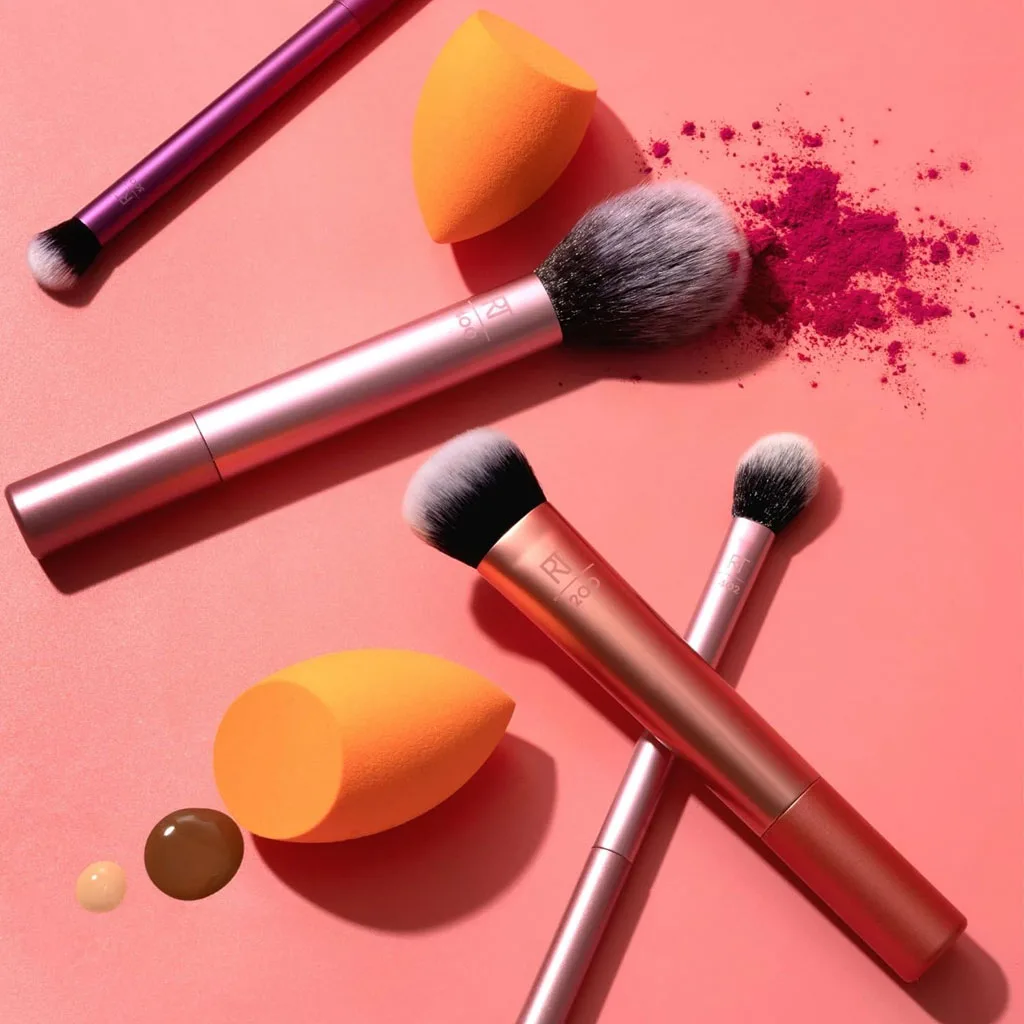 ست 6 تیکه براش آرایشی ریل تکنیک همراه با دو عدد پد(اسفنج) کد 1997