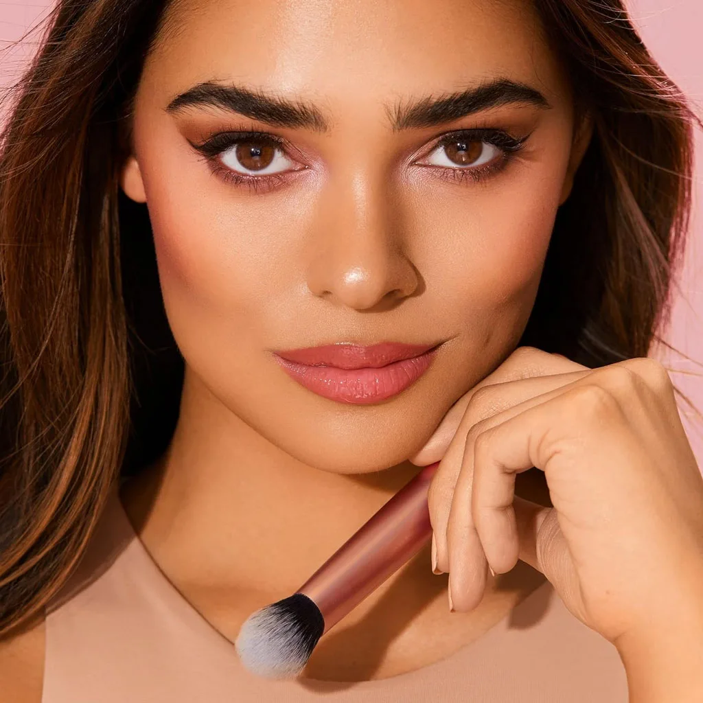 ست 6 تیکه براش آرایشی ریل تکنیک همراه با دو عدد پد(اسفنج) کد 1997