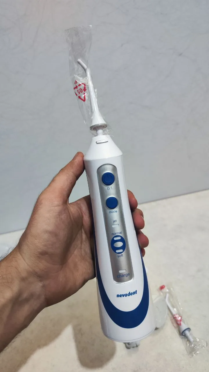 واترجت نوادنت شارژی قابل حمل شستشوی کامل بین دندان ها و لثه