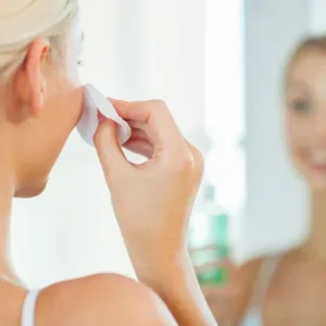 شیر پاکن (شیر میسلار) لیراک پاک کننده آرایش و آلودگی های پوست
