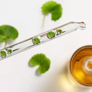 سرم آمپول سنتلا ماداگاسکار ترمیم بریر پوست طوبت رسان ضد پیری انواع پوست 30 میل