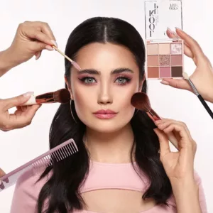پالت آرایشی اولاین مدل let's try
