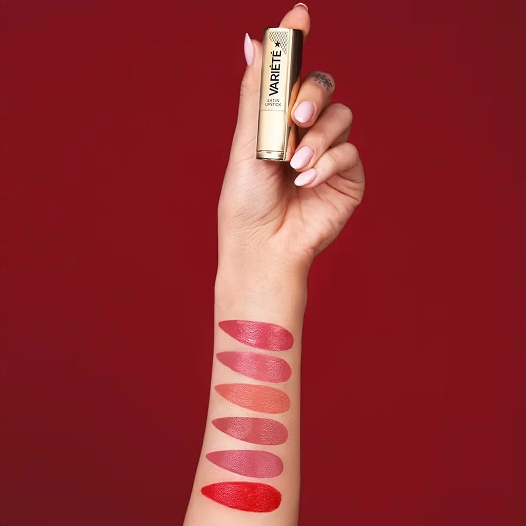 رژ لب جامد اولاین مدل satin lipstick