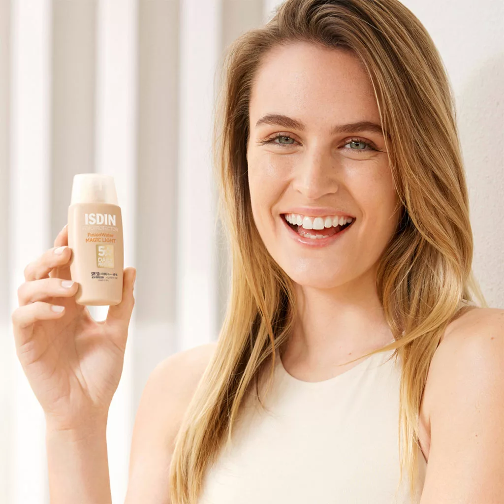 ایزدین مجیک رنگ لایت SPF50