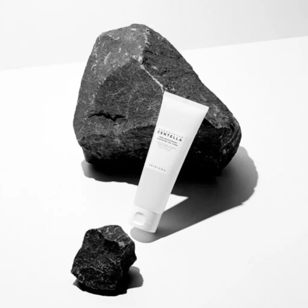 SKIN1004 Madagascar Centella Tone Brightening Cleansing Gel Foam