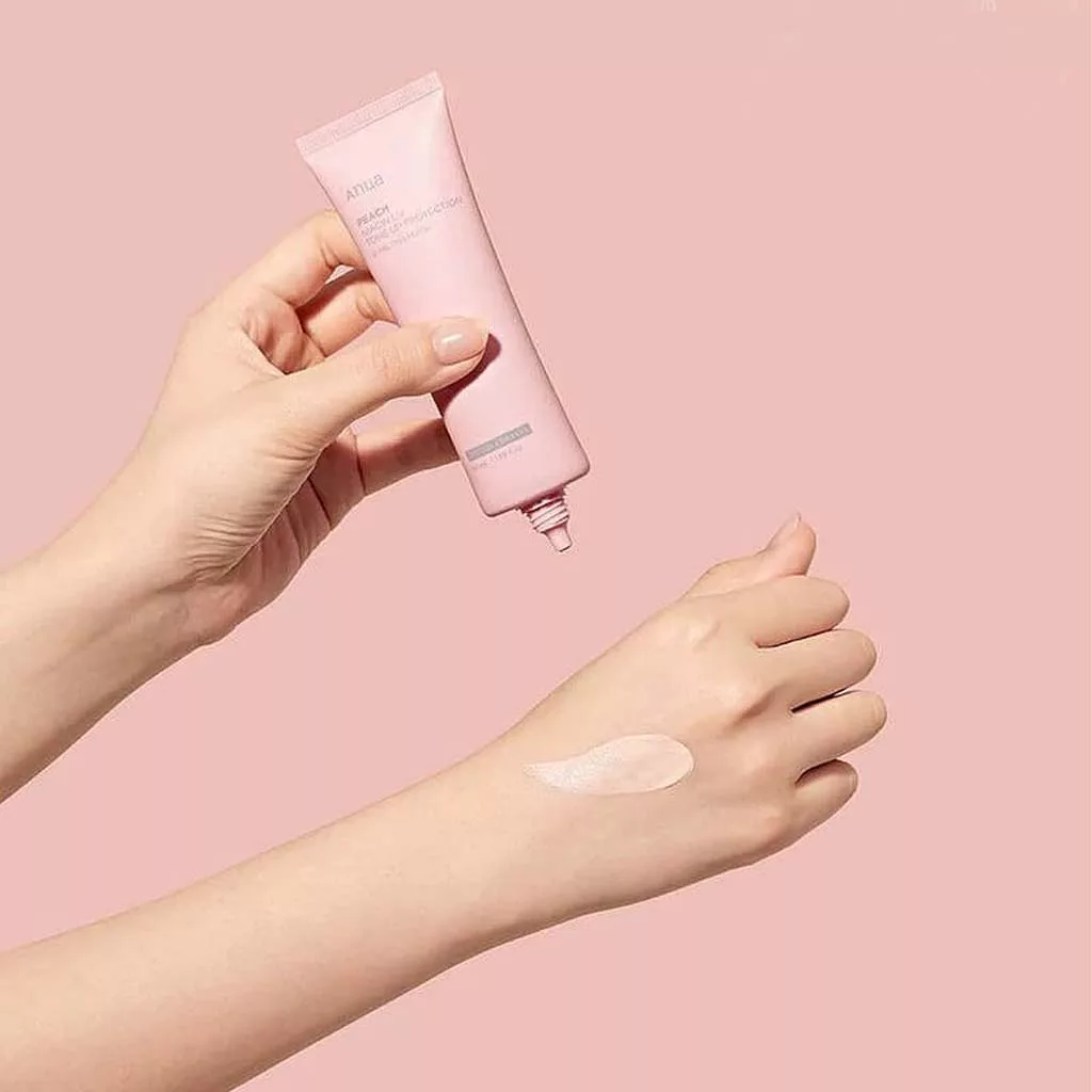 ضدآفتاب هلو آنوا تون آپ رنگی لایت PEACH+NIACIN