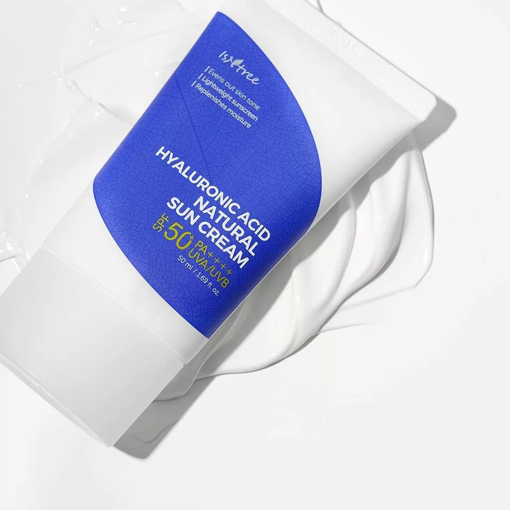 ضدآفتاب ایزنتری هیالورونیک اسید SPF50 نچرال