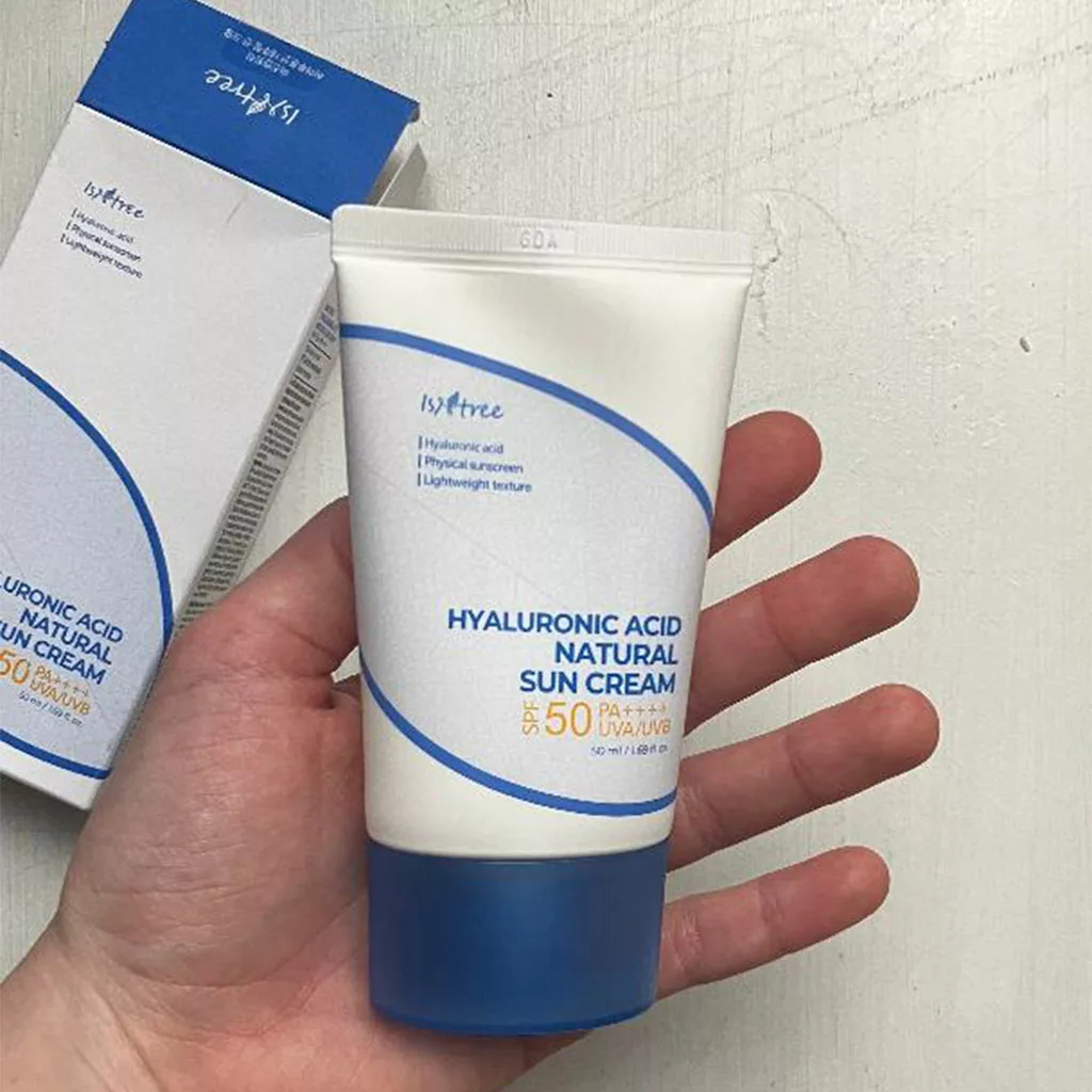 ضدآفتاب ایزنتری هیالورونیک اسید SPF50 نچرال