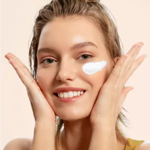ضدآفتاب oil free فارم استی بدون چربی farm stay UV DEFENCE
