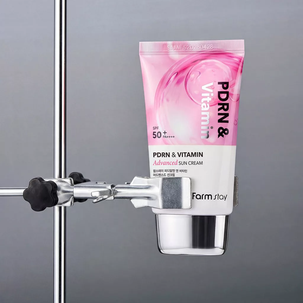 ضدآفتاب فارم استی PDRN & VITAMIN ادونس SPF50