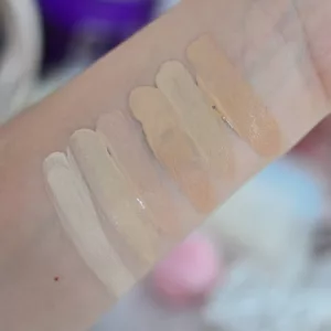 کرم پودر اولاین oil free مناسب پوست مختلط و چرب