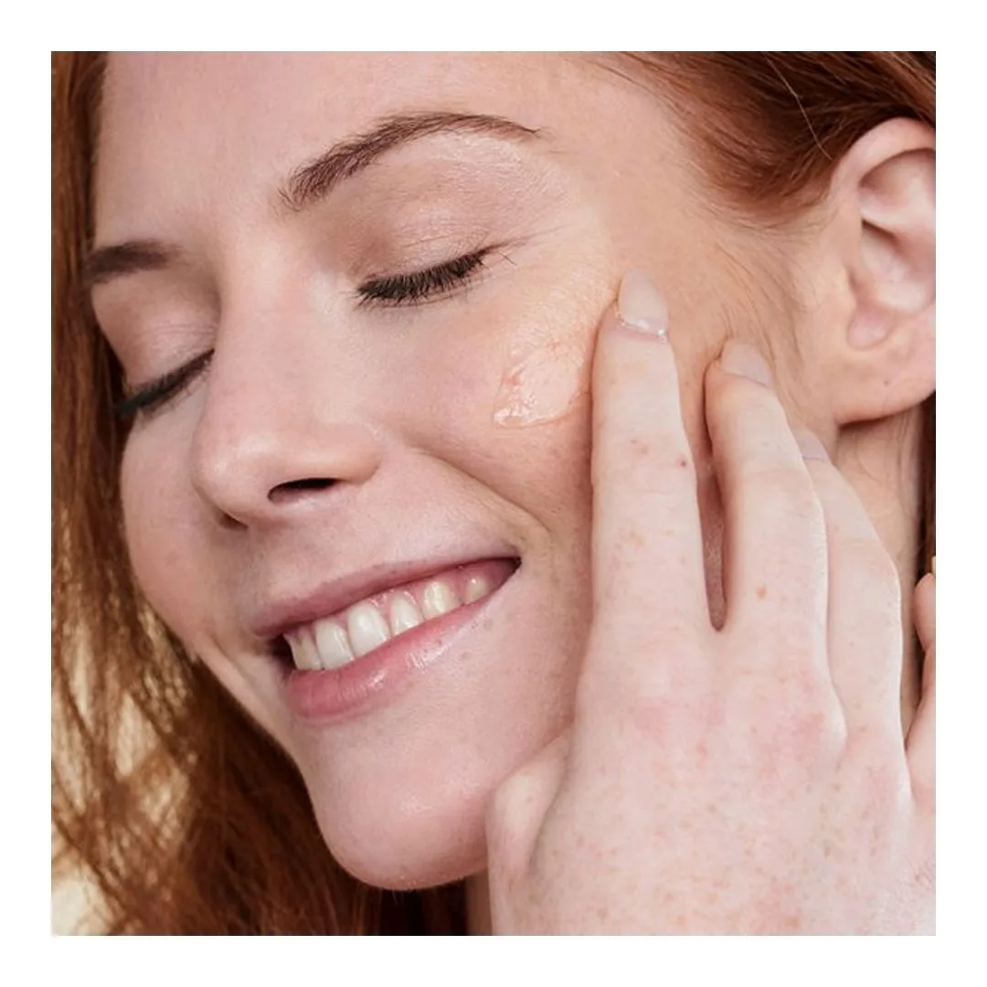 مرطوب کننده و آبرسان درتی ورکز حاوی هیالورونیک اسید محصول انگلیس