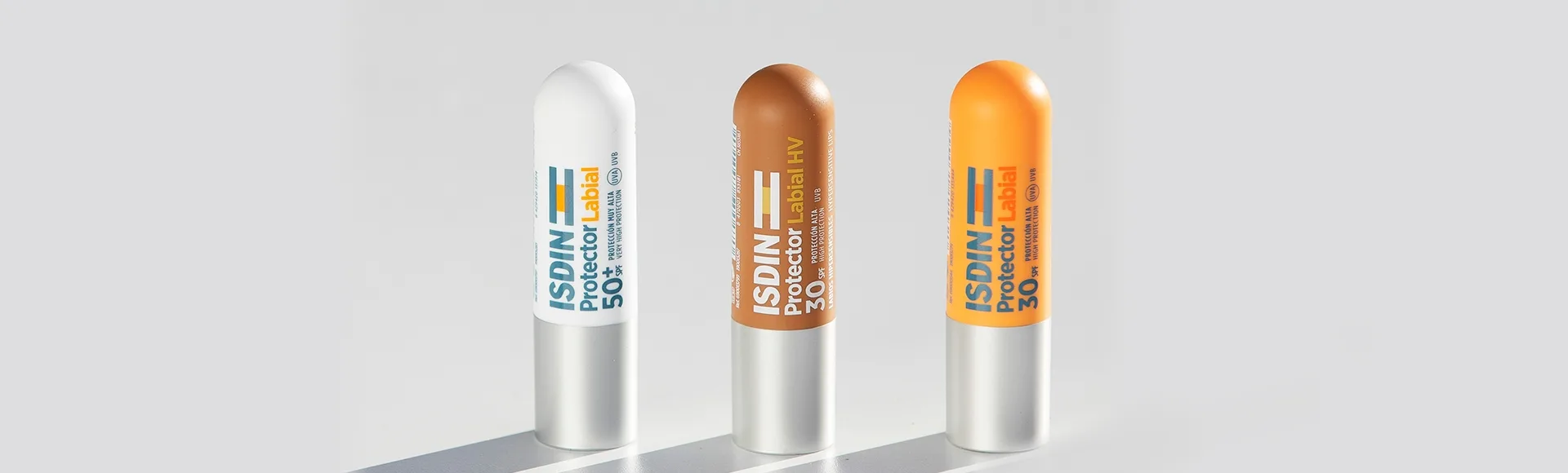 بالم لب ایزدین ویتامین E مرطوب کننده و آبرسان تغذیه کننده با محافظت بالا SPF30