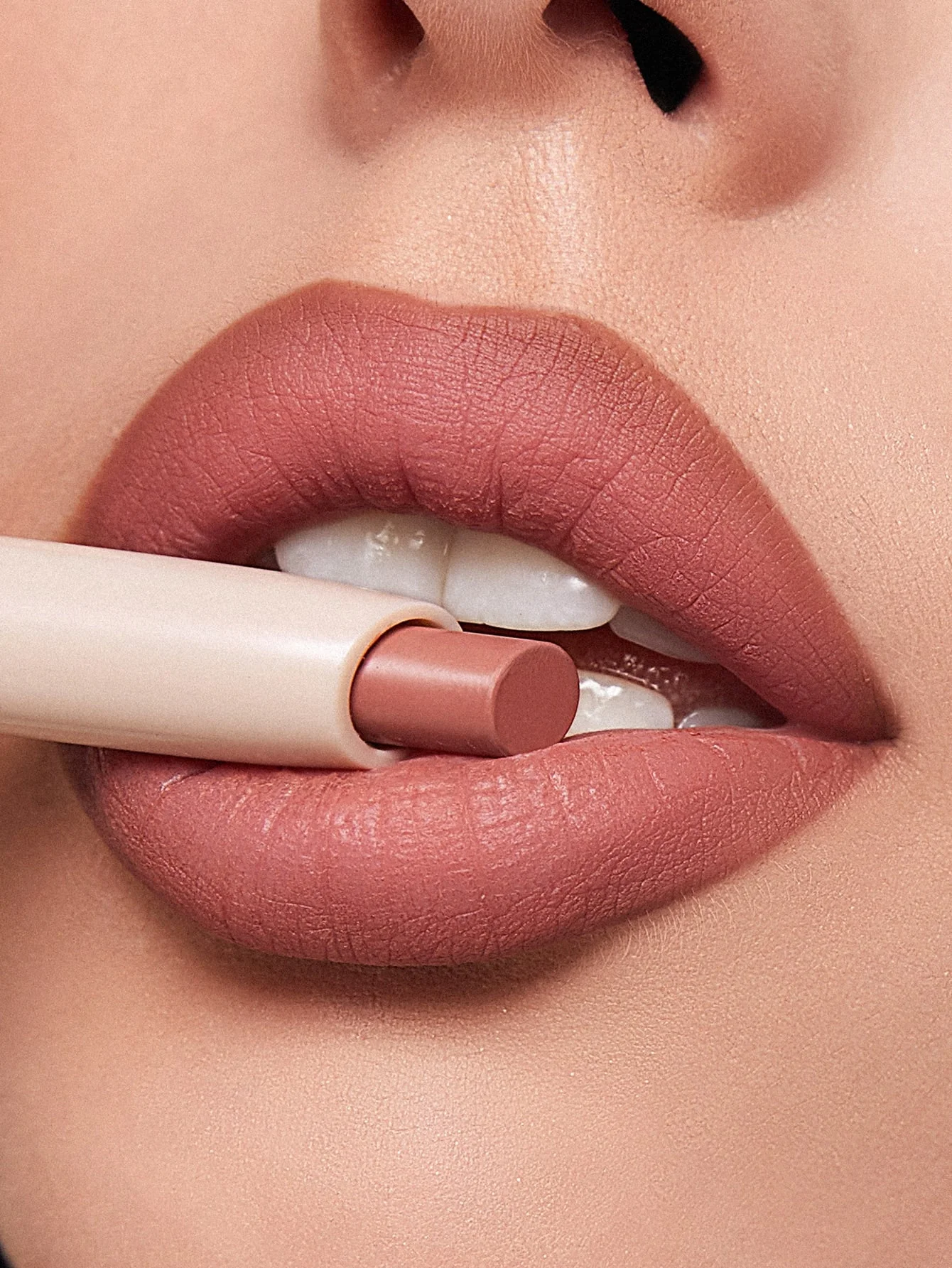 خط لب و رژلب مدادی دو طرفه شیگلم GLAM 101 در 4 رنگ