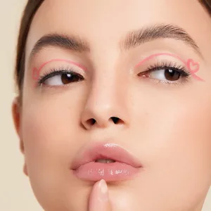 خط چشم رنگی لیکوئید شیگلم کالر کراش  Hug Lyfe