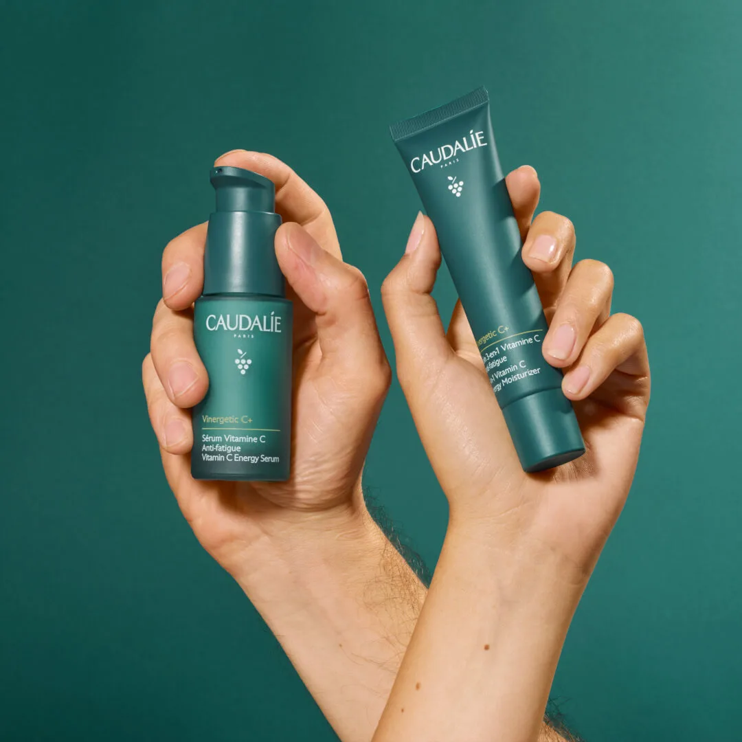 سرم ویتامین سی کدلی روشن کننده و ضد لک قوی مناسب انواع پوست (کد 3479)