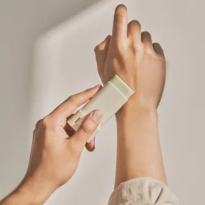 ضدآفتاب استیکی بیوتی آف جوسئون کره جنوبی بدون چربی و مات کننده