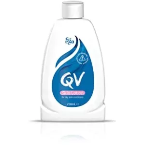 لوسیون بدن کیو وی qv مرطوب کننده 24 ساعته پوست خشک و درمان اگزما آتوپیک درماتیت پسوریازیس 250میل