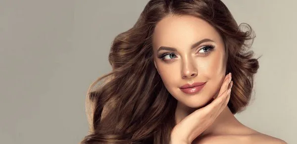 بهترین شامپو برای موهای آسیب دیده و دکلره